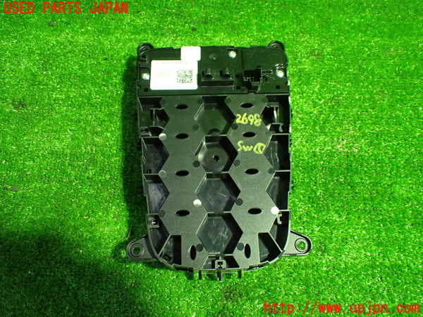 1UPJ-26986306]ベンツ A200 d セダン(177112)スイッチ1 中古_m0004.jpg