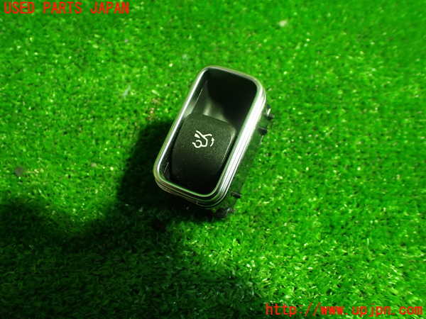 1UPJ-26986307]ベンツ A200 d セダン(177112)スイッチ2 (トランク) 中古_m0001.jpg