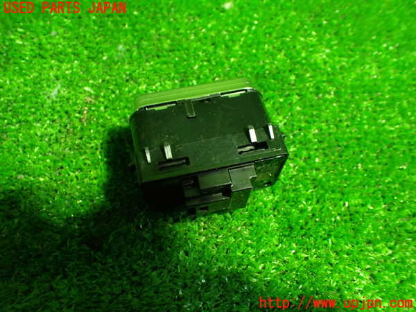 1UPJ-26986307]ベンツ A200 d セダン(177112)スイッチ2 (トランク) 中古_m0002.jpg