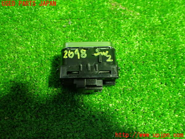 1UPJ-26986307]ベンツ A200 d セダン(177112)スイッチ2 (トランク) 中古_m0003.jpg