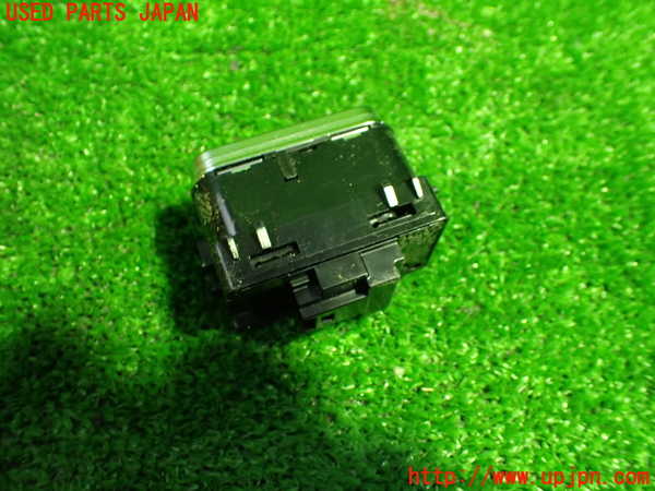 1UPJ-26986245]ベンツ A200 d セダン(177112)左前パワーウィンドウスイッチ 中古_m0002.jpg