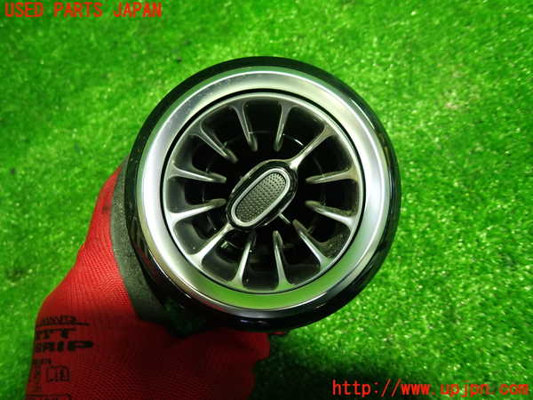 1UPJ-26987527]ベンツ A200 d セダン(177112)エアコン吹き出し口2 (左) 中古_m0002.jpg