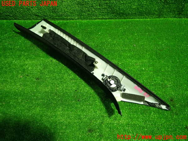 1UPJ-26987655]ベンツ A200 d セダン(177112)右フロントピラートリム 中古_m0003.jpg
