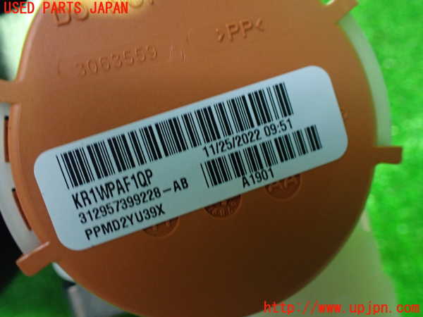 5UPJ-26987075]ベンツ A200 d セダン(177112)助手席シートベルト 中古_m0002.jpg