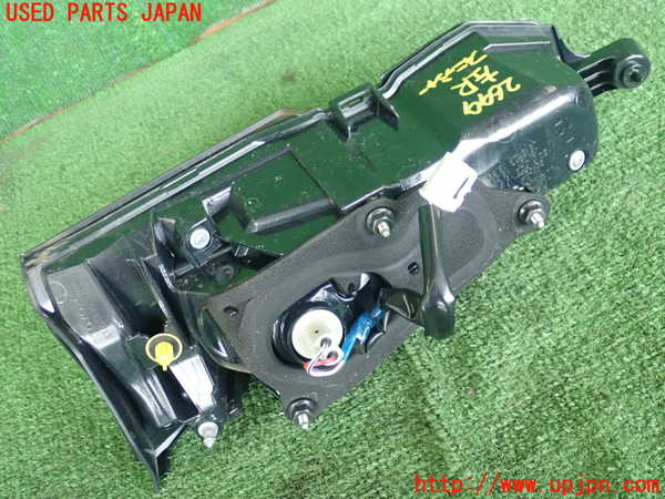 5UPJ-26991552]レクサス・NX200t(AGZ15)左リアフィニッシャー 中古_m0002.jpg