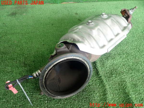 2UPJ-26992661]レクサス・NX200t(AGZ15)触媒1 中古_m0002.jpg