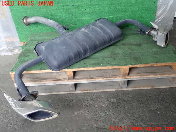 2UPJ-26992671]レクサス・NX200t(AGZ15)リアマフラー1 中古_m0002.jpg