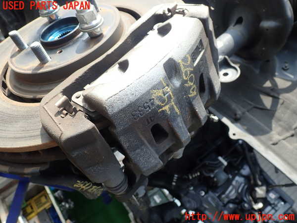 2UPJ-26994080]レクサス・NX200t(AGZ15)右フロントキャリパー 中古_m0001.jpg