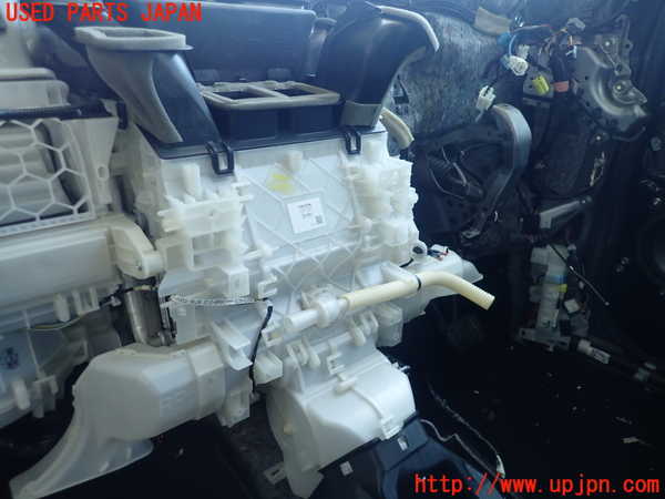 2UPJ-26996081]レクサス・NX200t(AGZ15)エバポレーター1 中古_m0002.jpg