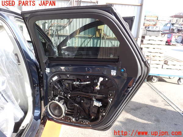 2UPJ-27001290]ボルボ・V90(PB420TMA)右後ドア 中古(43R-00053 M435)_m0004.jpg
