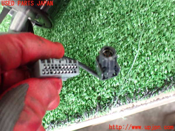 2UPJ-27001210]ボルボ・V90(PB420TMA)右ドアミラー 中古_m0004.jpg
