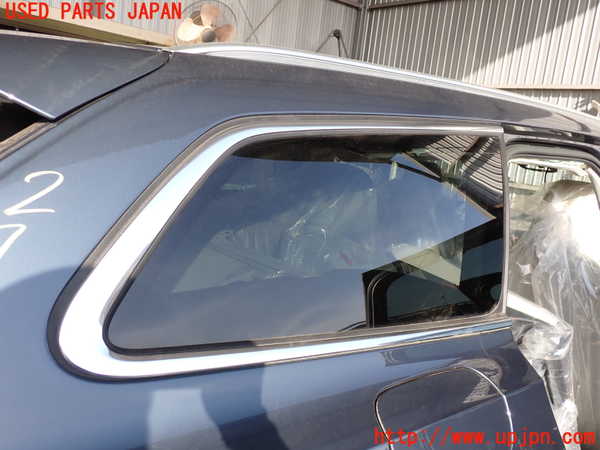 2UPJ-27001380]ボルボ・V90(PB420TMA)右クォーターガラス 中古(43R-002092 M98)_m0001.jpg