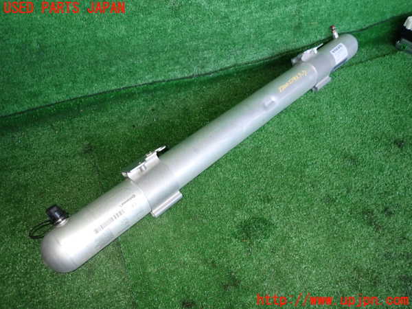 2UPJ-27005530]ボルボ・V90(PB420TMA)エアサスタンク 中古_m0001.jpg
