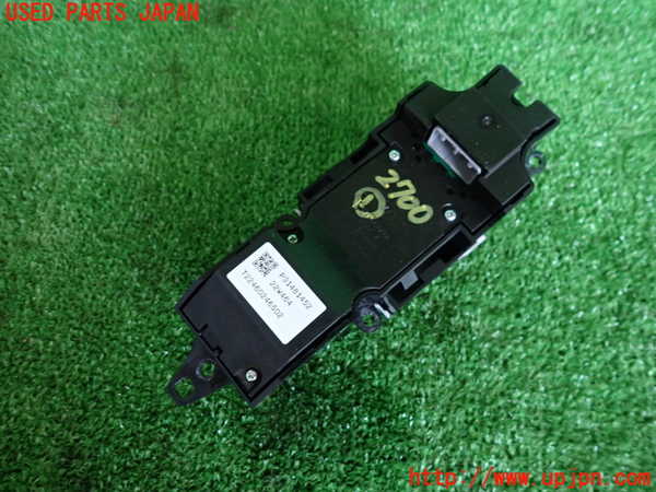 2UPJ-27006306]ボルボ・V90(PB420TMA)スイッチ1 (エンジンスタート・ストップ、電動パーキングブレーキ他) 中古_m0002.jpg