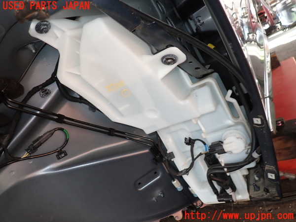 2UPJ-27006791]ボルボ・V90(PB420TMA)ウォッシャータンク1 中古_m0002.jpg