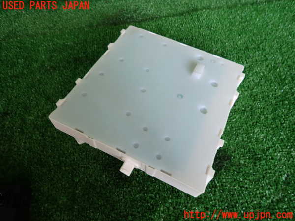 2UPJ-27006146]ボルボ・V90(PB420TMA)コンピューター1 中古_m0002.jpg