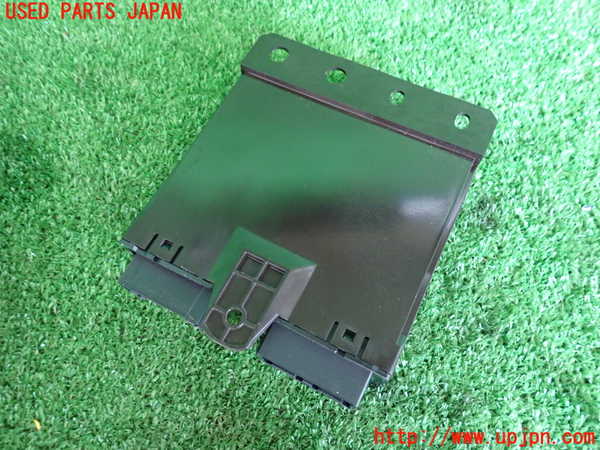 2UPJ-27006150]ボルボ・V90(PB420TMA)コンピューター5 中古_m0002.jpg