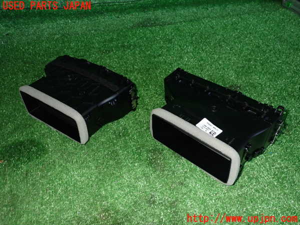 2UPJ-27007526]ボルボ・V90(PB420TMA)エアコン吹き出し口1 (真中) 中古_m0003.jpg