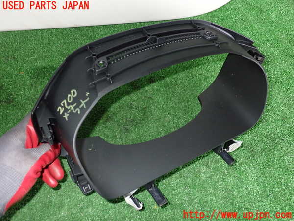 2UPJ-27007510]ボルボ・V90(PB420TMA)メーターフード 中古_m0003.jpg