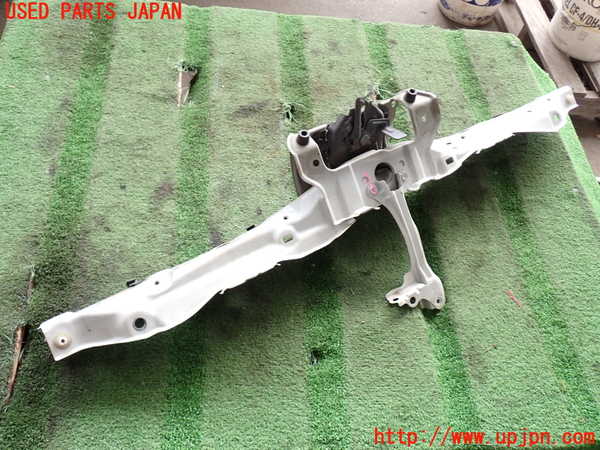 2UPJ-27011040]ハイエースバン200系(KDH206V)アッパーコアサポート 中古_m0001.jpg