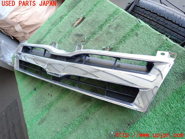 2UPJ-27011050]ハイエースバン200系(KDH206V)ラジエターグリル 中古_m0002.jpg