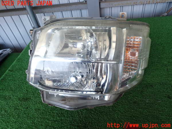2UPJ-27011132]ハイエースバン200系(KDH206V)左ヘッドライト HID 中古_m0001.jpg