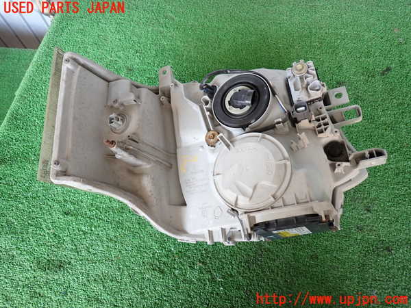2UPJ-27011132]ハイエースバン200系(KDH206V)左ヘッドライト HID 中古_m0004.jpg