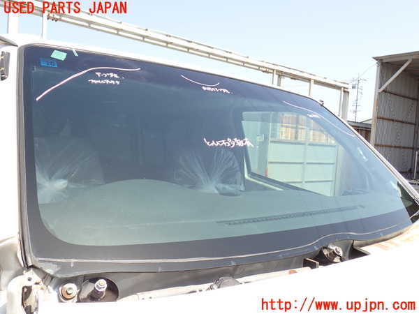 2UPJ-27011195]ハイエースバン200系(KDH206V)フロントガラス (M334) 中古_m0002.jpg