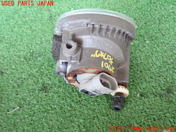 2UPJ-27011180]ハイエースバン200系(KDH206V)右フォグ 中古_m0003.jpg