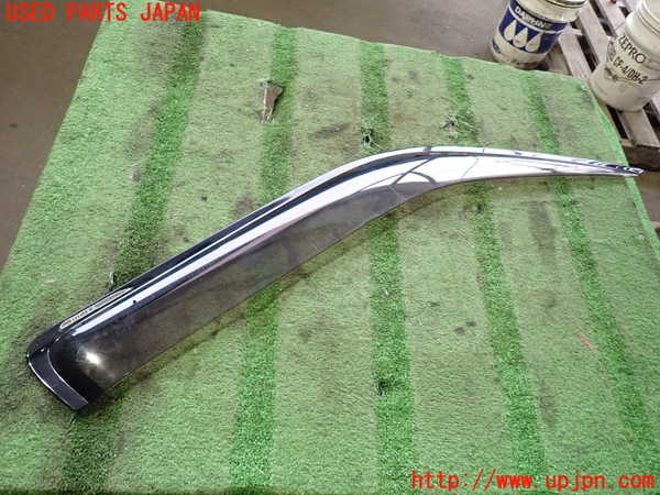 2UPJ-27011410]ハイエースバン200系(KDH206V)右前ドアバイザー 中古_m0001.jpg