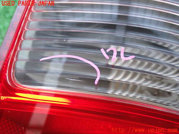 2UPJ-27011530]ハイエースバン200系(KDH206V)右テールランプ 中古_m0002.jpg