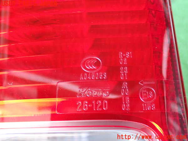 2UPJ-27011536]ハイエースバン200系(KDH206V)左テールランプ 中古_m0002.jpg