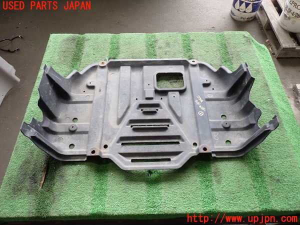 2UPJ-27011721]ハイエースバン200系(KDH206V)アンダーカバー1 中古_m0002.jpg