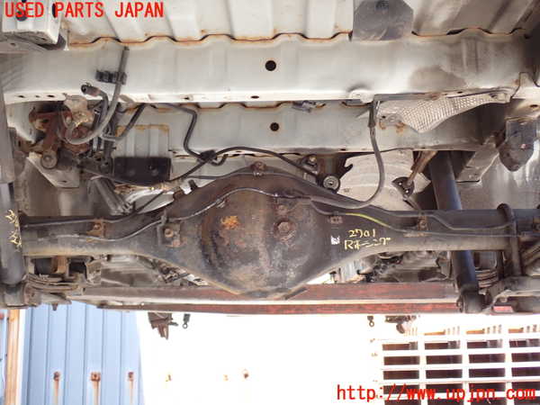 2UPJ-27014400]ハイエースバン200系(KDH206V)リアデフホーシング 中古_m0001.jpg