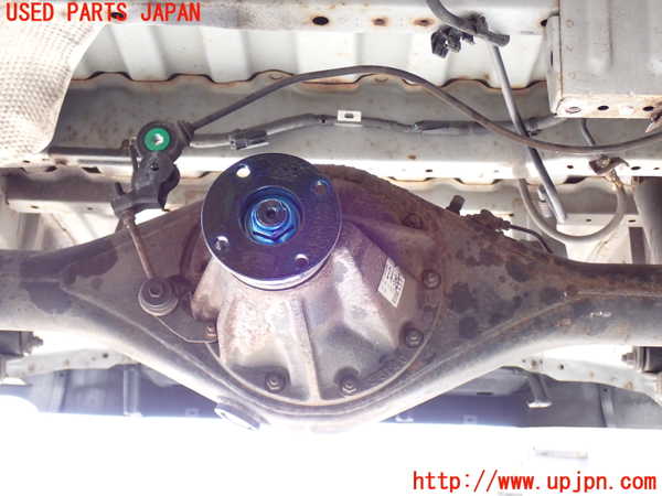 2UPJ-27014400]ハイエースバン200系(KDH206V)リアデフホーシング 中古_m0004.jpg