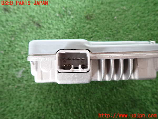 2UPJ-27016525]ハイエースバン200系(KDH206V)アンプ 中古_m0002.jpg