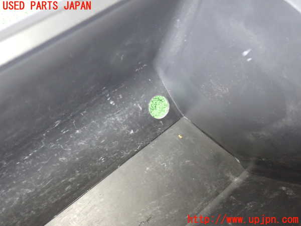 5UPJ-27017516]ハイエースバン200系(KDH206V)グローブボックス1 中古_m0003.jpg