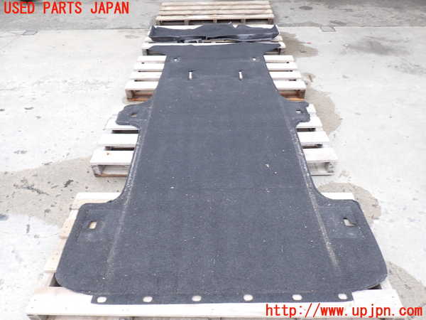 2UPJ-27017795]ハイエースバン200系(KDH206V)フロアーカーペット 中古_m0001.jpg