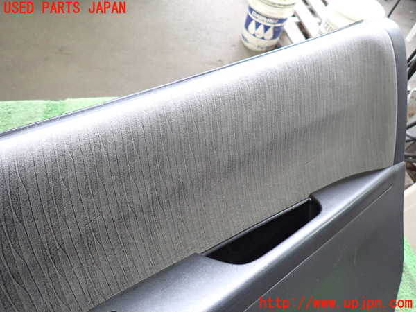 2UPJ-27011234]ハイエースバン200系(KDH206V)右前ドア内張り 中古_m0004.jpg