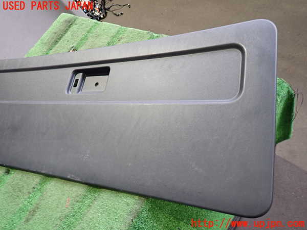 2UPJ-27011578]ハイエースバン200系(KDH206V)バックドア内張り 中古_m0003.jpg