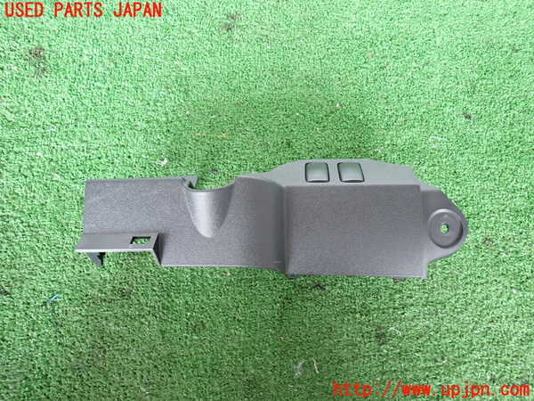 2UPJ-27017692]ハイエースバン200系(KDH206V)内装トリム類2 中古_m0001.jpg