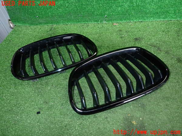 2UPJ-27021050]BMW M135i(1B30)(F20)ラジエターグリル 中古_m0001.jpg