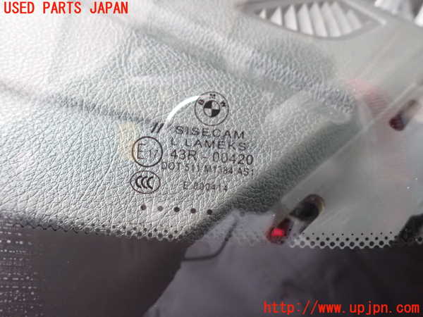2UPJ-27021195]BMW M135i(1B30)(F20)フロントガラス 中古(43R-00420 M1384)_m0003.jpg