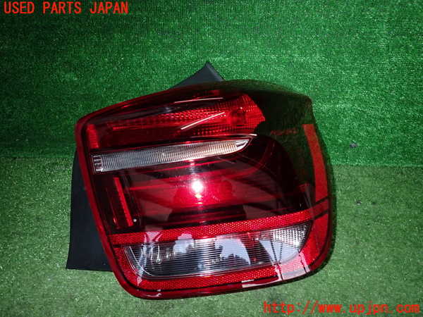 2UPJ-27021530]BMW M135i(1B30)(F20)右テールランプ 中古_m0001.jpg
