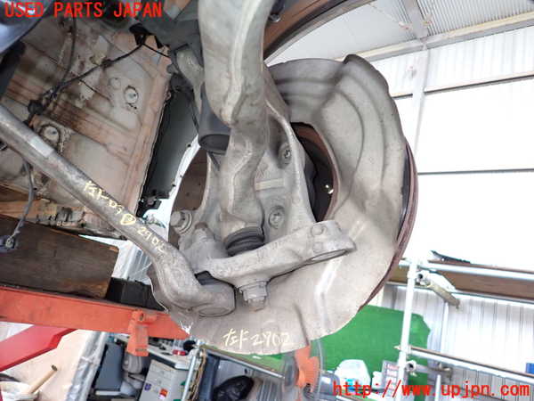 5UPJ-27024295]BMW M135i(1B30)(F20)左フロントナックルハブ 中古_m0002.jpg