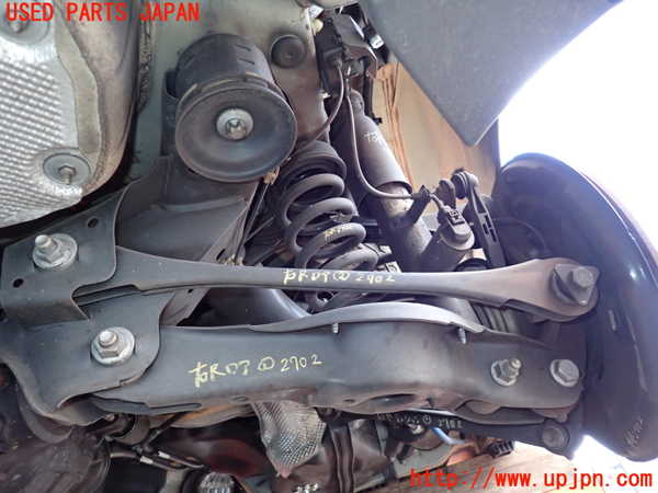 5UPJ-27025205]BMW M135i(1B30)(F20)右リアロアアーム2 中古_m0001.jpg