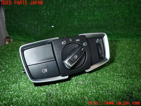 2UPJ-27026285]BMW M135i(1B30)(F20)ライトスイッチ 中古_m0001.jpg