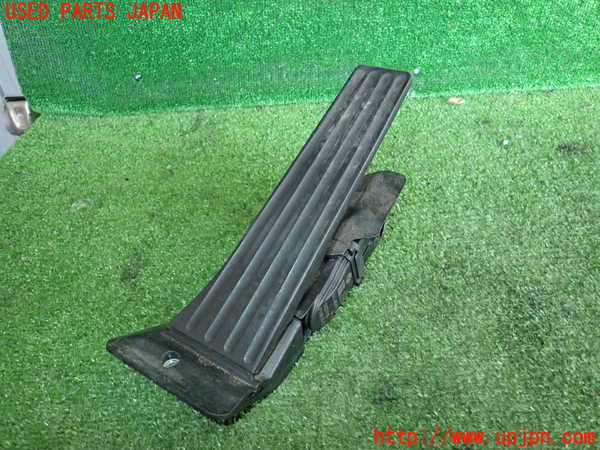 2UPJ-27026381]BMW M135i(1B30)(F20)センサー1 (アクセルペダル) 中古_m0001.jpg