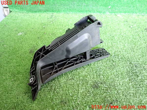 2UPJ-27026381]BMW M135i(1B30)(F20)センサー1 (アクセルペダル) 中古_m0004.jpg