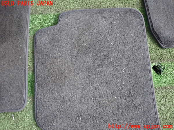 2UPJ-27027800]BMW M135i(1B30)(F20)フロアマット 中古_m0003.jpg